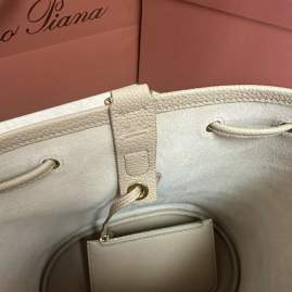 Picture of Loro Piana Handbags _SKUfw194598453fw